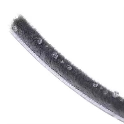 কাস্টমাইজড ব্রাশ আবহাওয়া স্ট্রিপিং আবহাওয়া স্ট্রিপ কালো / ধূসর / বাদামী / সাদা / অন্যান্য রঙের জন্য OEM কাস্টমাইজড উত্পাদন