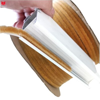 অ্যান্টি-শব্দ দরজা আবহাওয়া উল পিল স্ট্রিপিং সীল গ্রুভ Mohair আবহাওয়া স্ট্রিপ পোকামাকড় প্রতিরোধক ফাংশন সঙ্গে