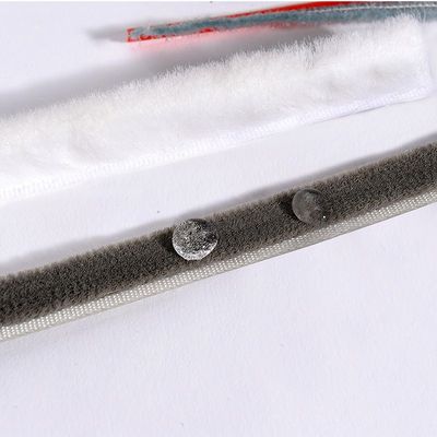 100% পিপি উপাদান বোনা ব্রাশ সীল উল পিল আবহাওয়া স্ট্রিপ পোষা দরজা জন্য ধুলোরোধী পোকামাকড় প্রতিরোধী শব্দরোধী ফাংশন