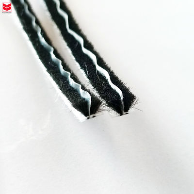 3-50 মিমি প্রস্থের ফিন উল পিল উইন্ডো বোনা সীল স্ট্রিপ ব্রাশ পিল আবহাওয়া স্ট্রিপ 3-25 মিমি পিল উচ্চতা এবং আধুনিক নকশা সহ
