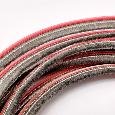 কালো / ধূসর / বাদামী / সাদা / অন্যান্য অ্যালুমিনিয়াম স্লাইডিং ডোর উইন্ডো পিল আবহাওয়া স্ট্রিপ উইন্ডো ব্রাশ পিল অ্যাপার্টমেন্টের জন্য কাস্টমাইজড