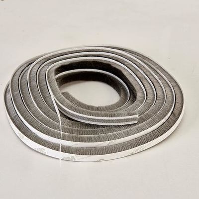 আধুনিক অ্যাপার্টমেন্ট অ্যালুমিনিয়াম উইন্ডোজ এবং ফিন উল পিল আবহাওয়া স্ট্রিপ সঙ্গে দরজা আনুষাঙ্গিক