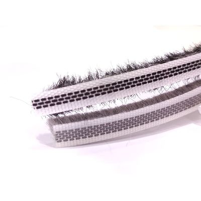 উচ্চতর সিলিং এবং দীর্ঘস্থায়ী জন্য ফিন উল পিল আবহাওয়া স্ট্রিপ সঙ্গে 100% পিপি