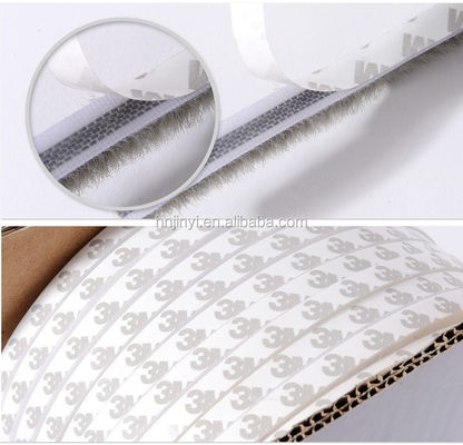 স্ব-আঠালো সহ পেশাদার দরজা এবং উইন্ডো সিলিং ব্রাশ রাবার আবহাওয়া স্ট্রিপ