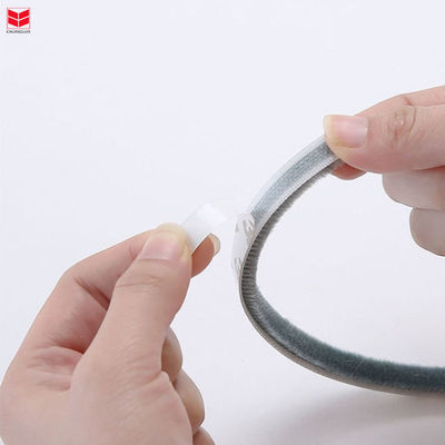 অ্যালুমিনিয়াম দরজা এবং উইন্ডোজ আনুষাঙ্গিক উল পিল আবহাওয়া স্ট্রিপ ব্রাশ উইন্ডো সিলিং জন্য ISO9001 2008 সার্টিফিকেট সঙ্গে