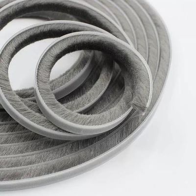 অ্যালুমিনিয়াম উইন্ডোজ / দরজা আনুষাঙ্গিক জন্য আধুনিক নকশা পিল আবহাওয়া স্ট্রিপ ব্রাশ উল Mohair সীল স্ট্রিপ